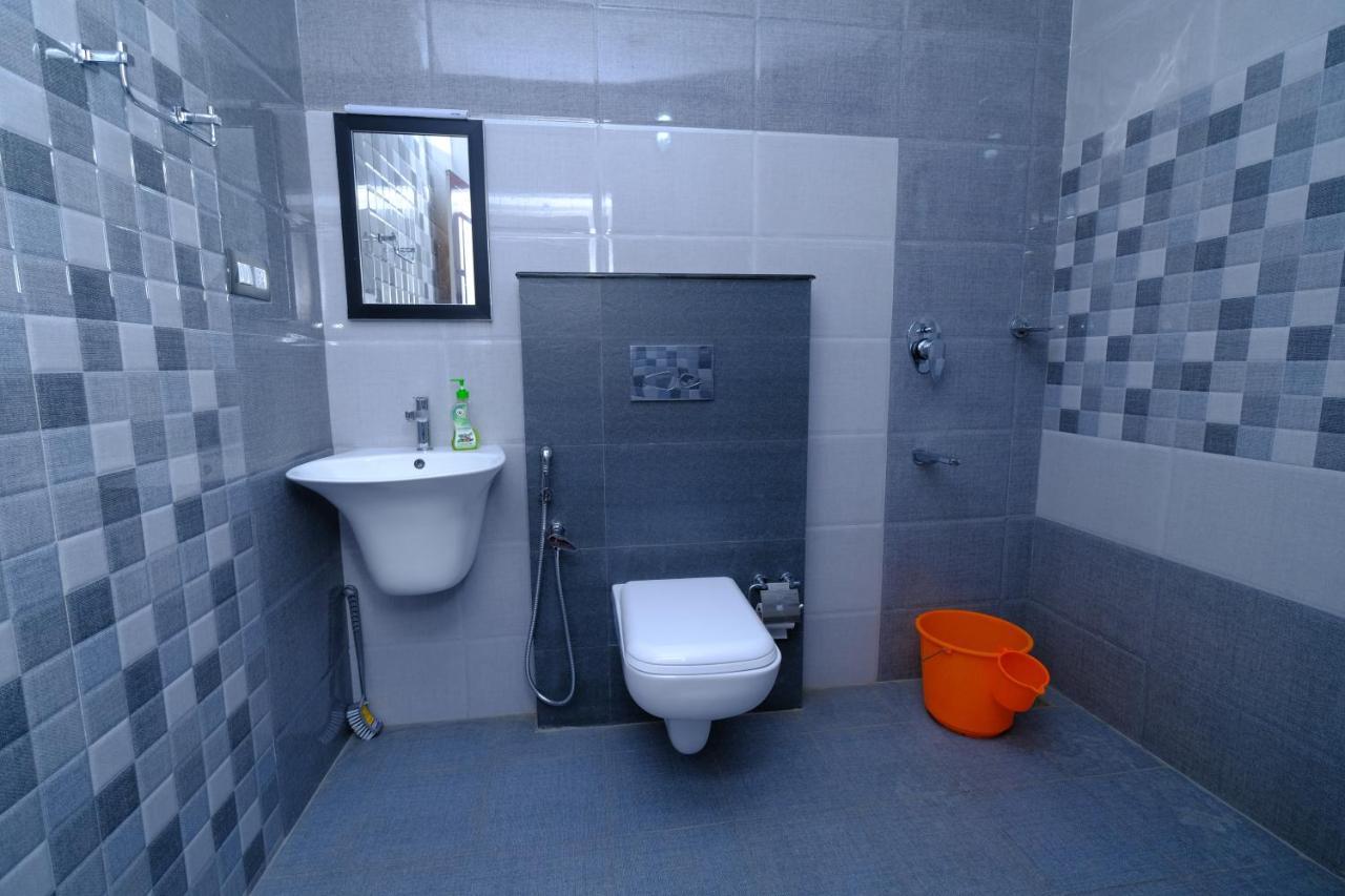 Appartement Marari Ebin Charlys à Mararikulam Extérieur photo