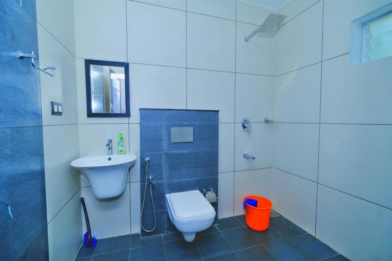 Appartement Marari Ebin Charlys à Mararikulam Extérieur photo